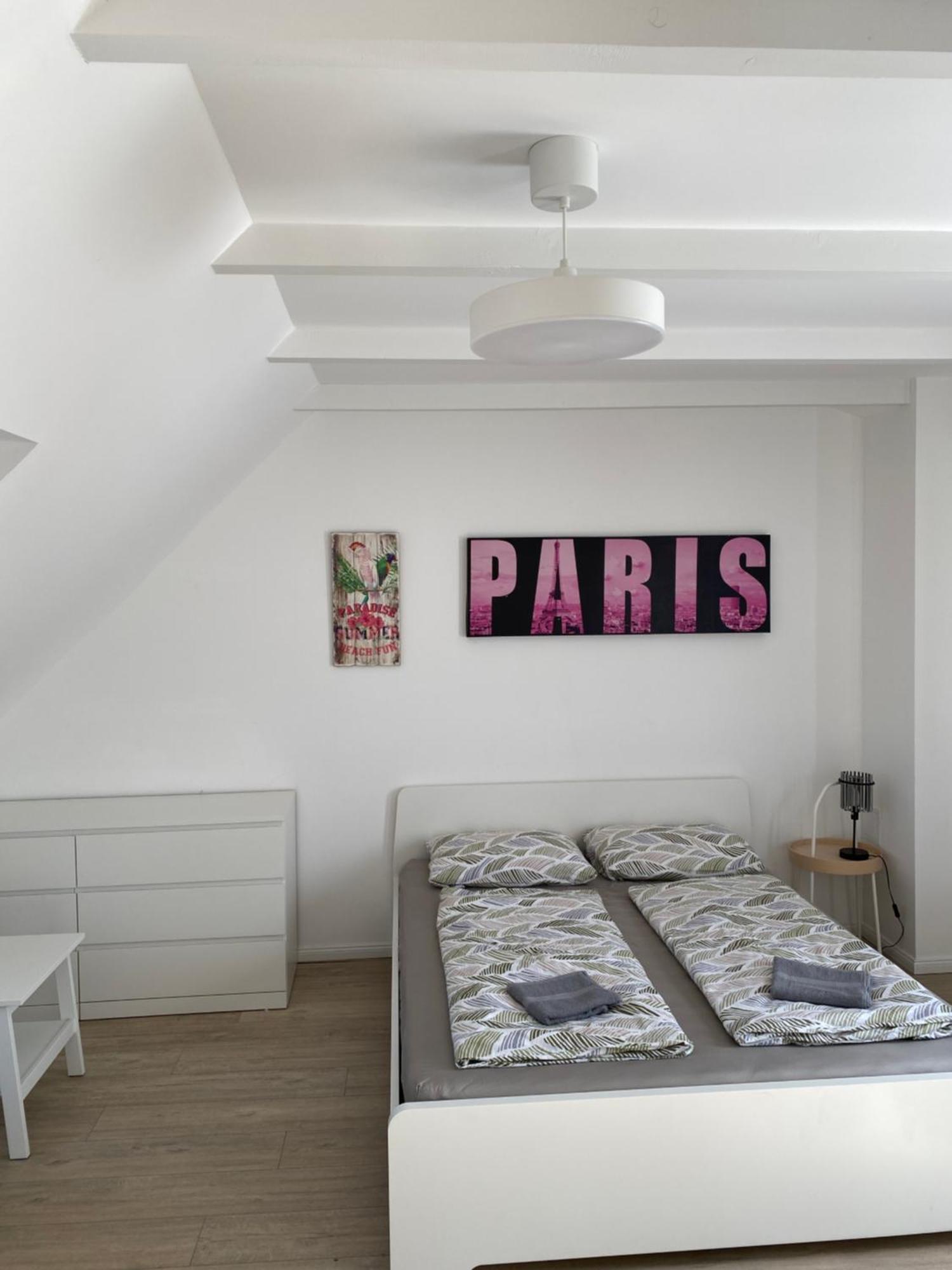 R77 Apartment Downtown - Penthouse Budapest Bagian luar foto