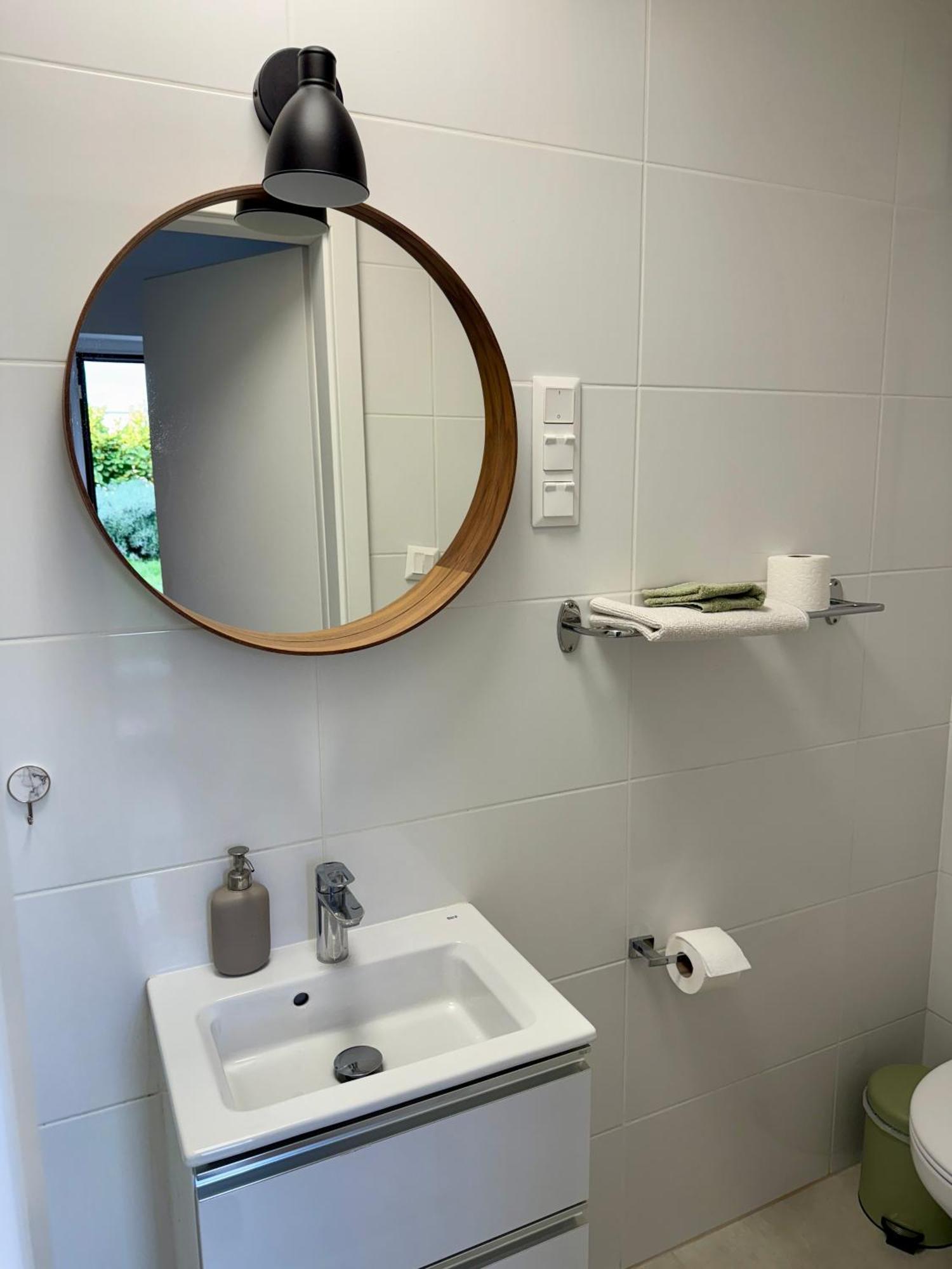 R77 Apartment Downtown - Penthouse Budapest Bagian luar foto